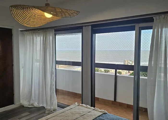 Frenta Al Mar, Vista A La Playa